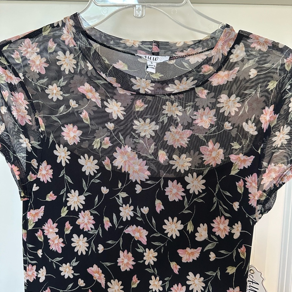 A.U.W - BNWT - Adorable Floral Netting Style Dress - Never worn! - Picture 5 of 7